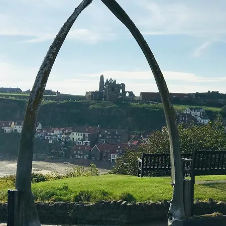 Mooredge * Whitby