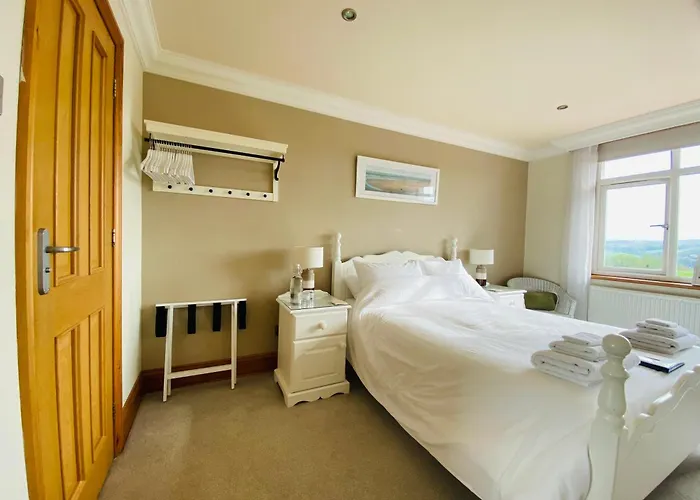 Guest house Mooredge 3*