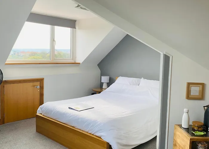 Mooredge Guest house